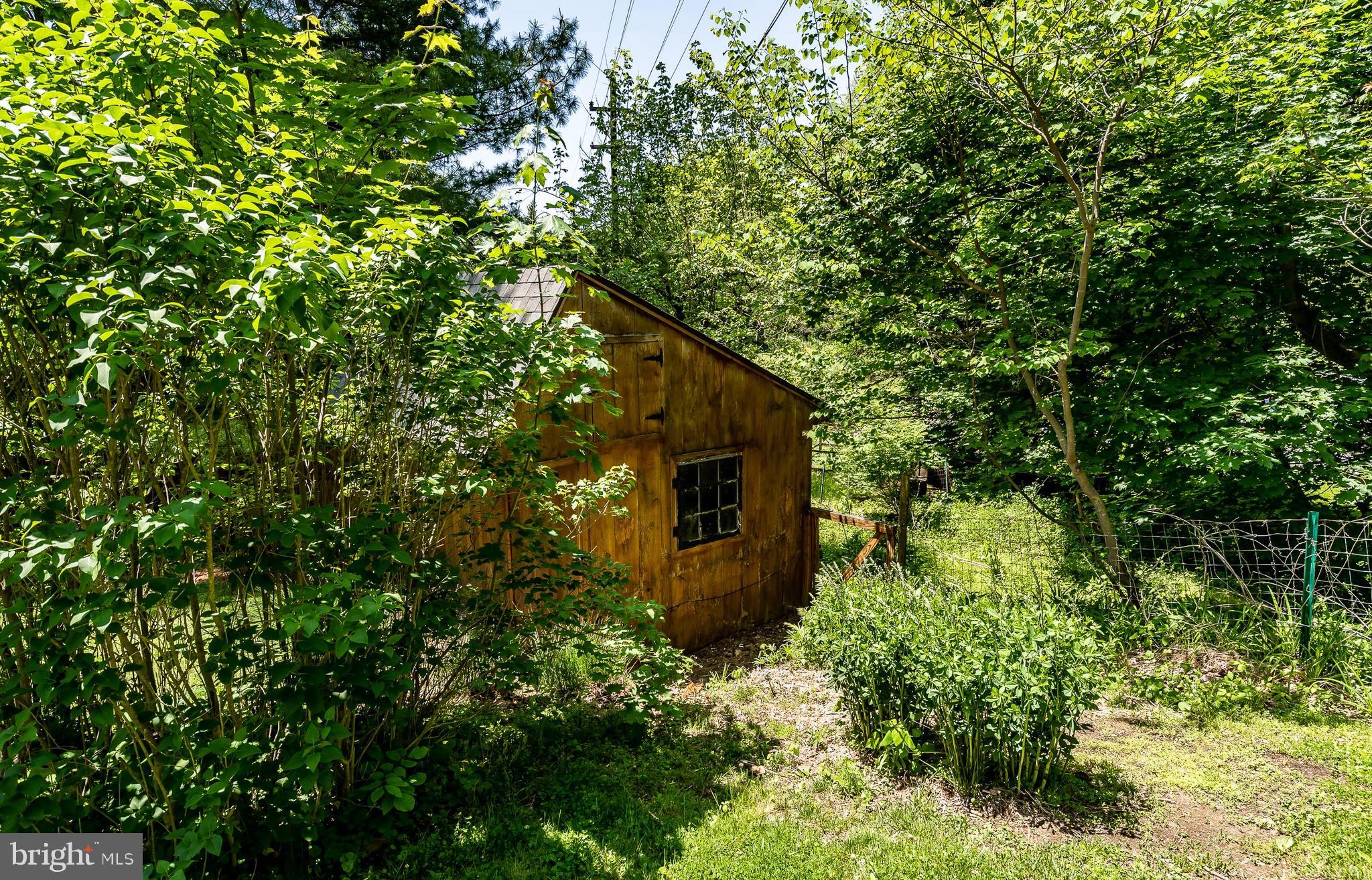 20 Lyndell Road Downingtown, PA 19335 - Photo 39 of 45 Potting Shed