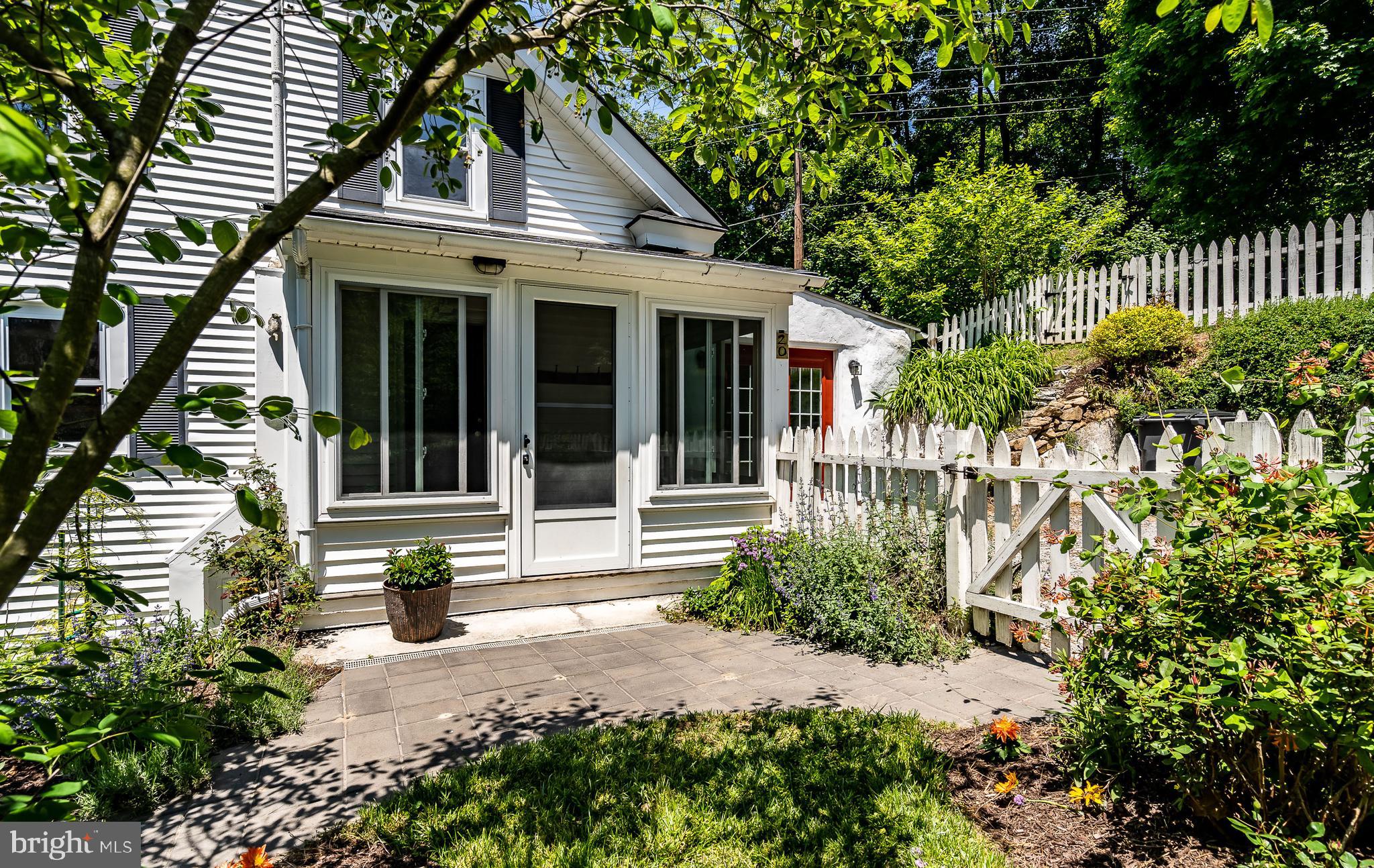 20 Lyndell Road Downingtown, PA 19335 - Photo 5 of 45 Entry