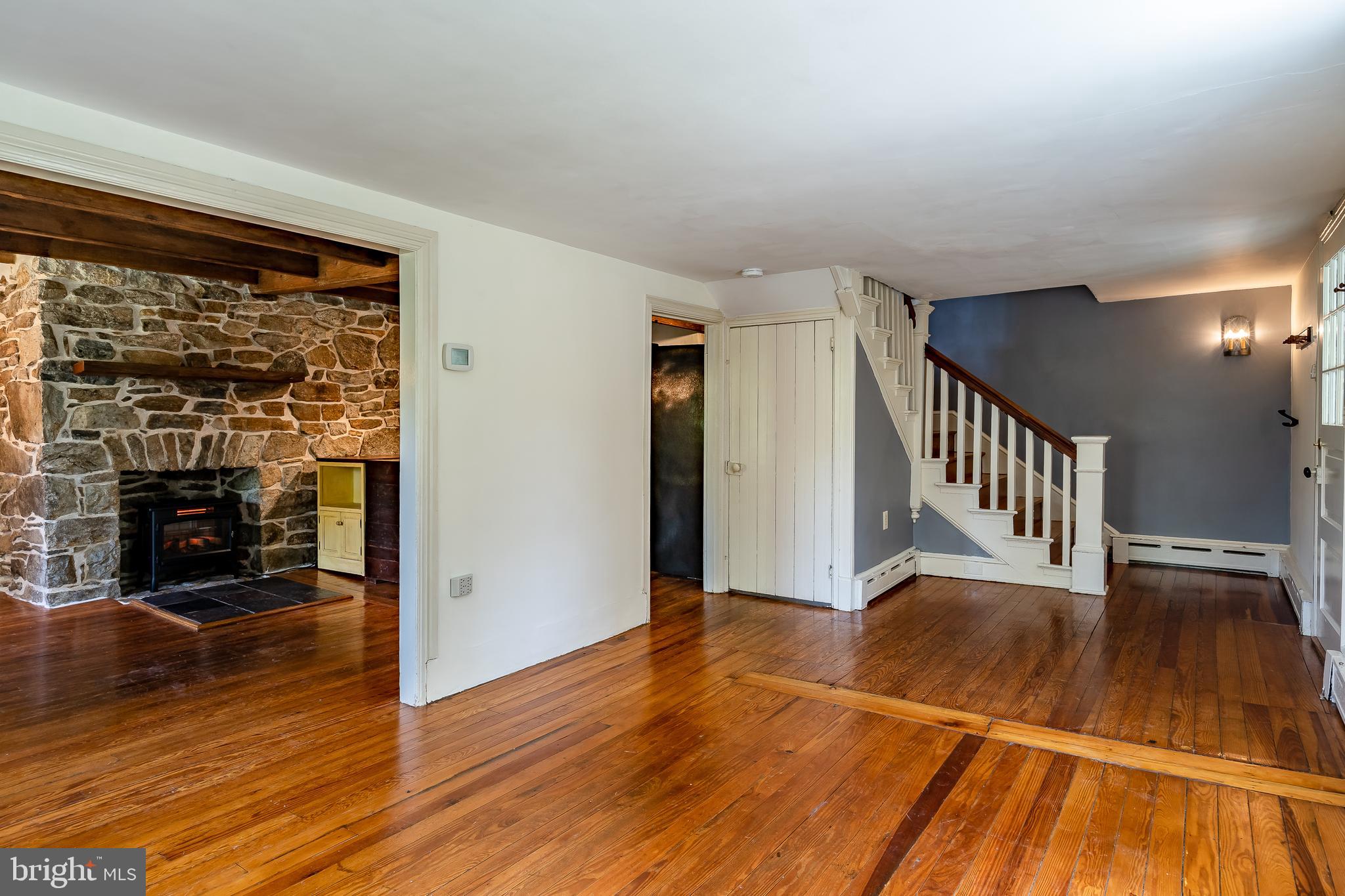 20 Lyndell Road Downingtown, PA 19335 - Photo 8 of 45 Living Room