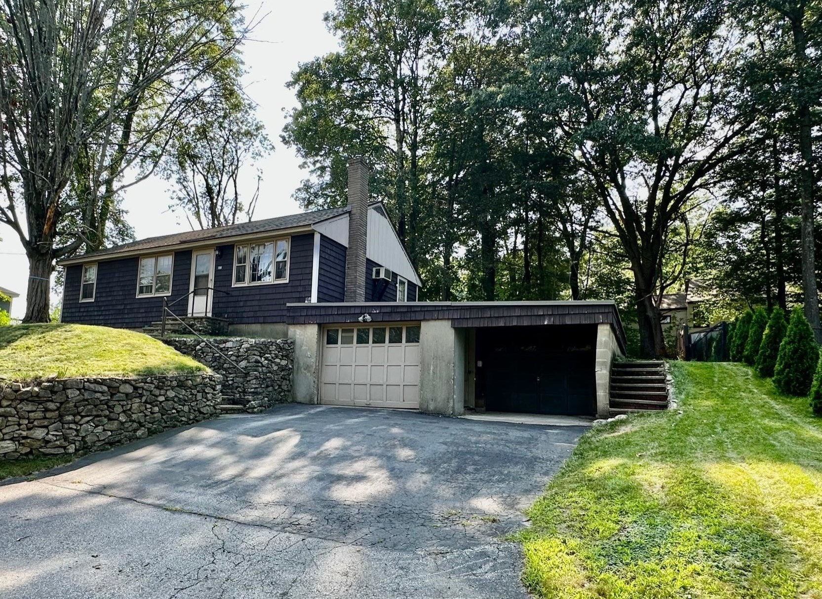 180 Watts Street Manchester, NH 03104 - Photo 1 of 40