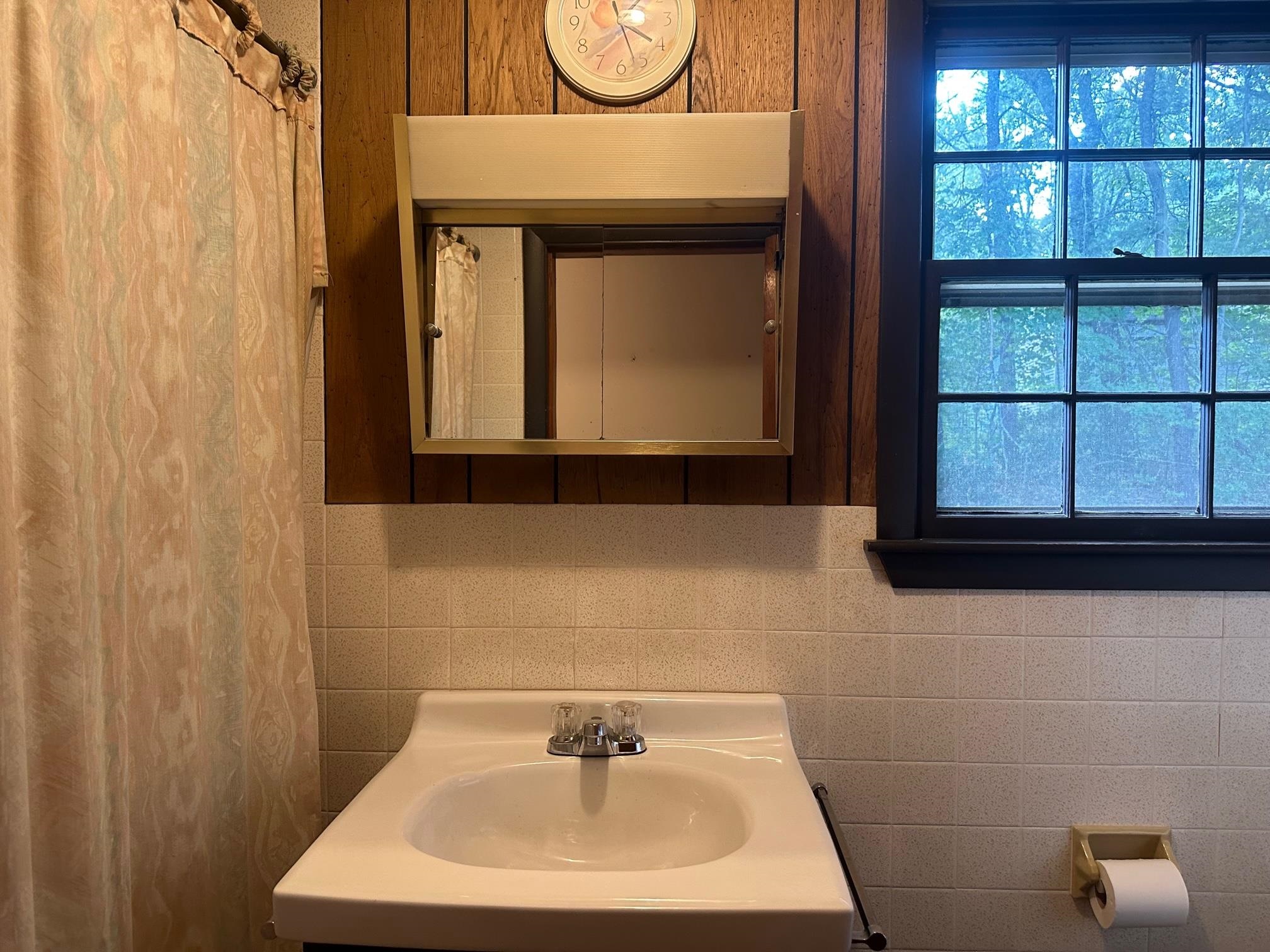 180 Watts Street Manchester, NH 03104 - Photo 14 of 40