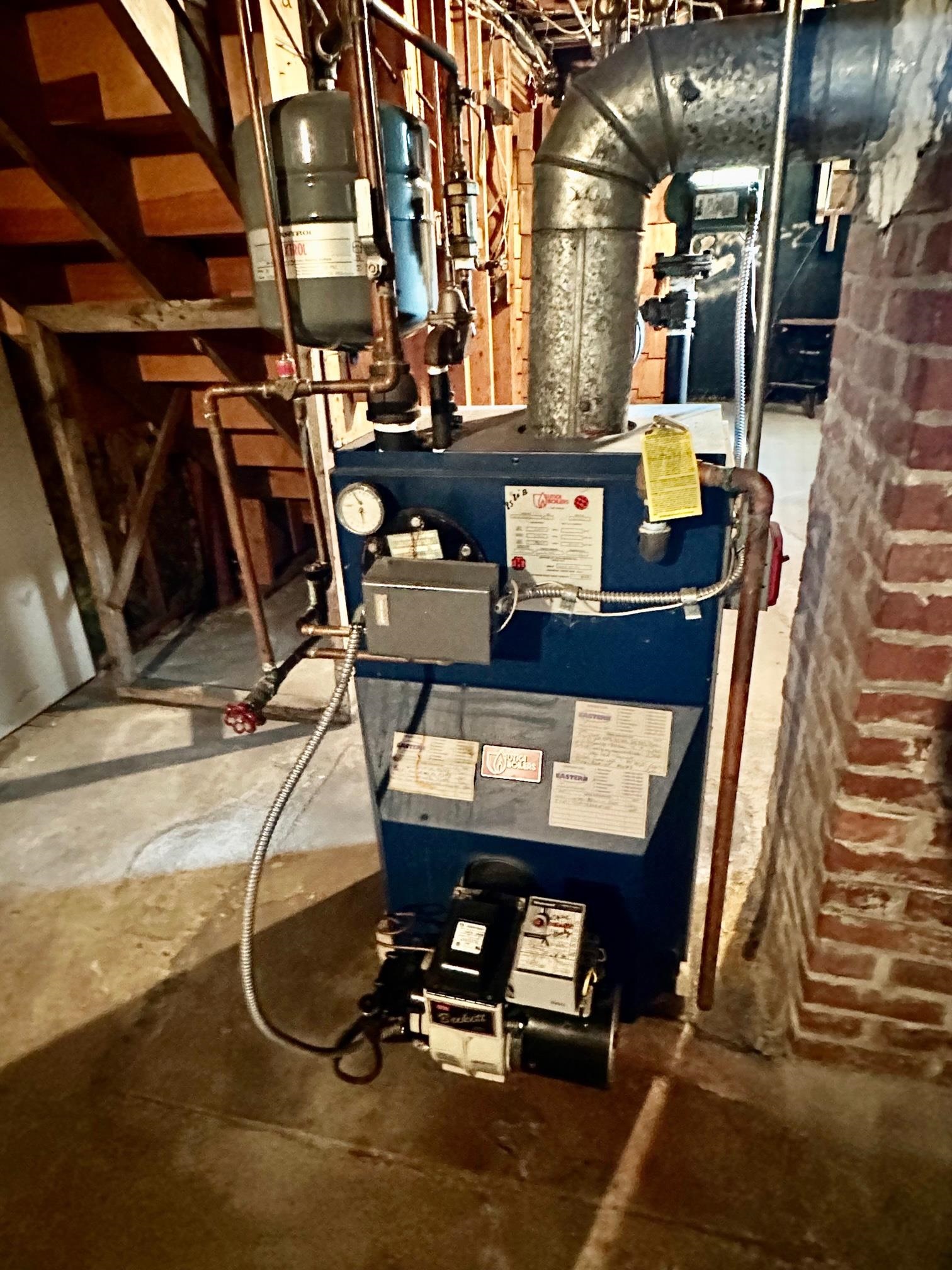 180 Watts Street Manchester, NH 03104 - Photo 27 of 40