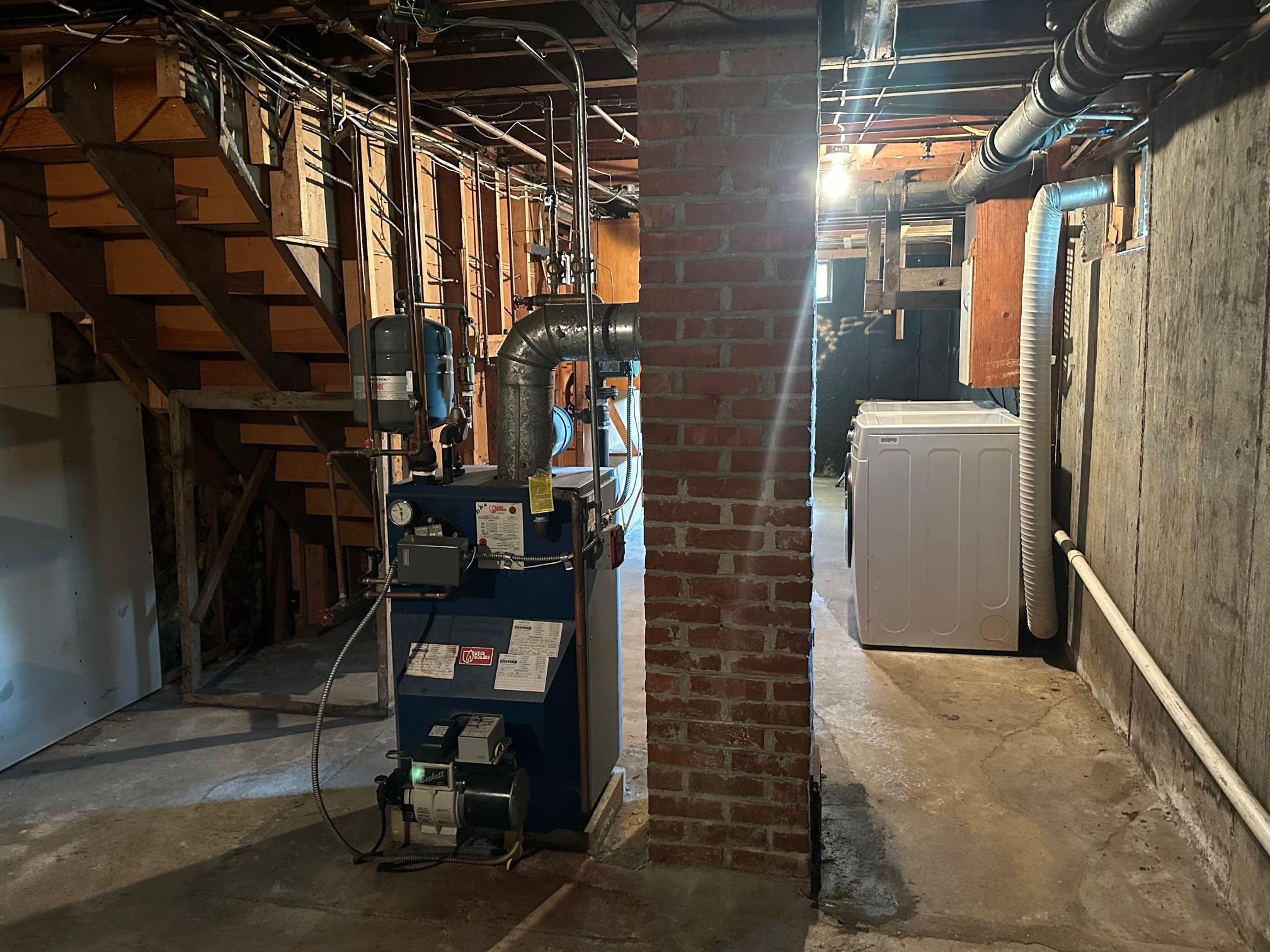 180 Watts Street Manchester, NH 03104 - Photo 30 of 40