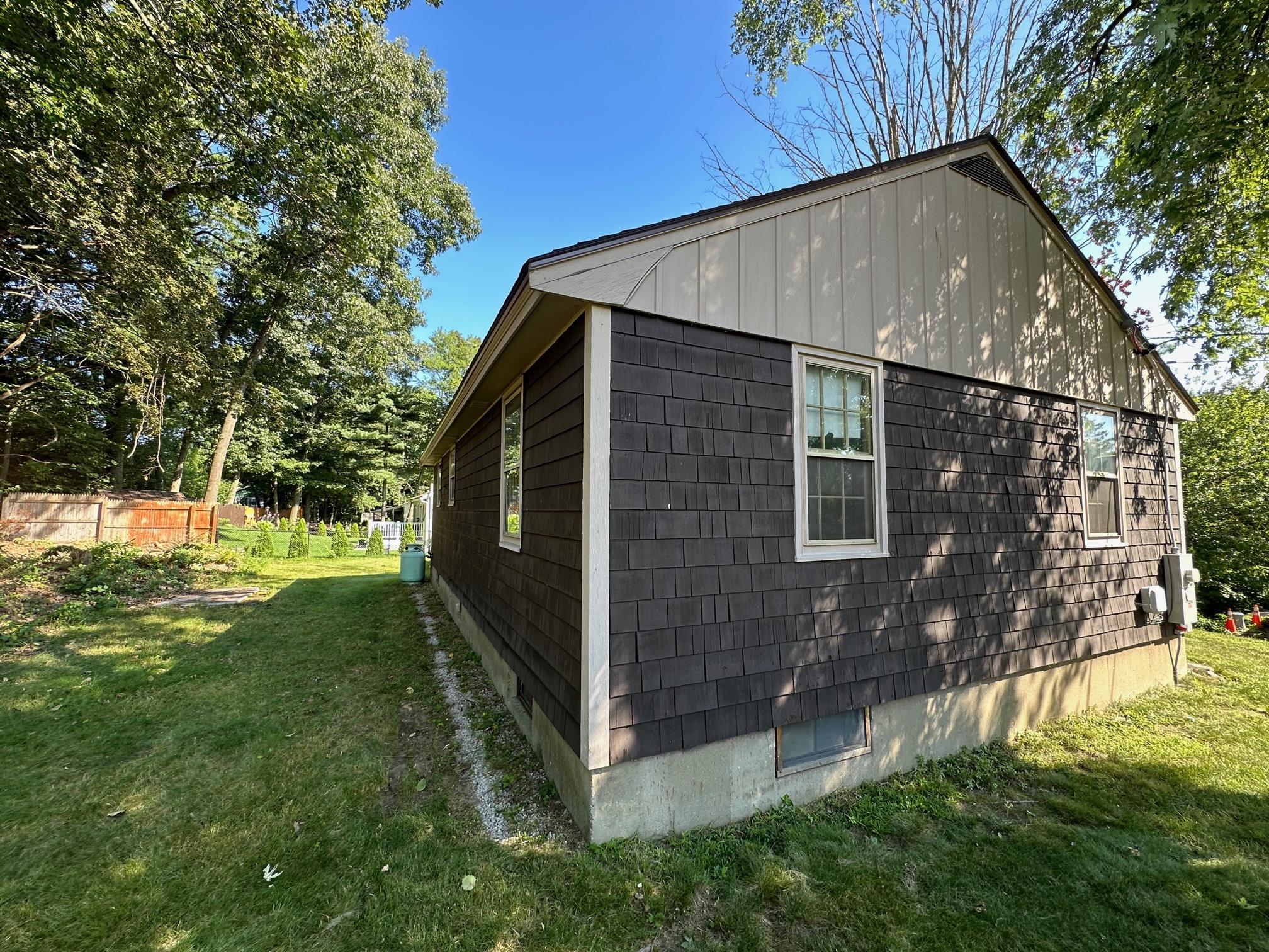 180 Watts Street Manchester, NH 03104 - Photo 34 of 40