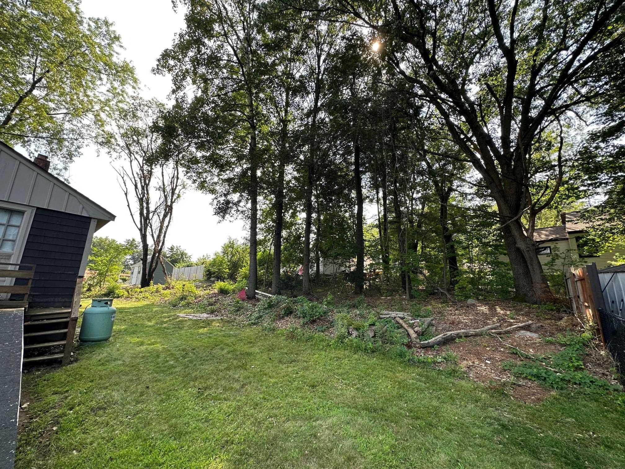180 Watts Street Manchester, NH 03104 - Photo 38 of 40