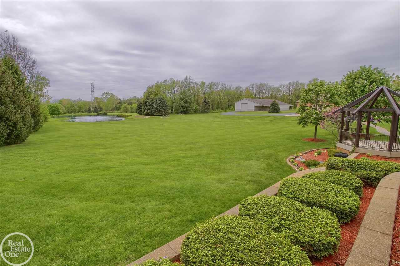 311 Townsend Road Leonard, MI 48367 - Photo 32 of 91