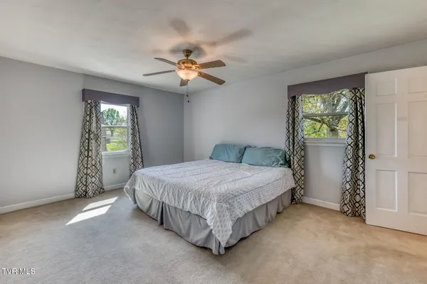 $418,500 | 908 Meadow Lane, Kingsport, TN 37663