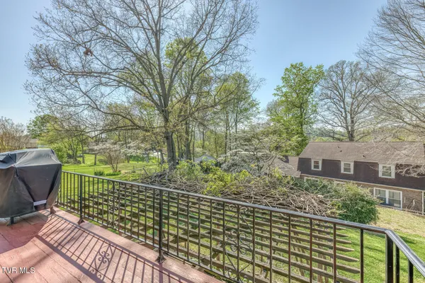 $418,500 | 908 Meadow Lane, Kingsport, TN 37663