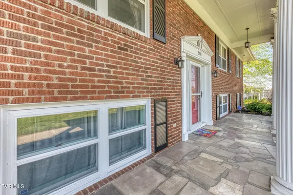 $418,500 | 908 Meadow Lane, Kingsport, TN 37663