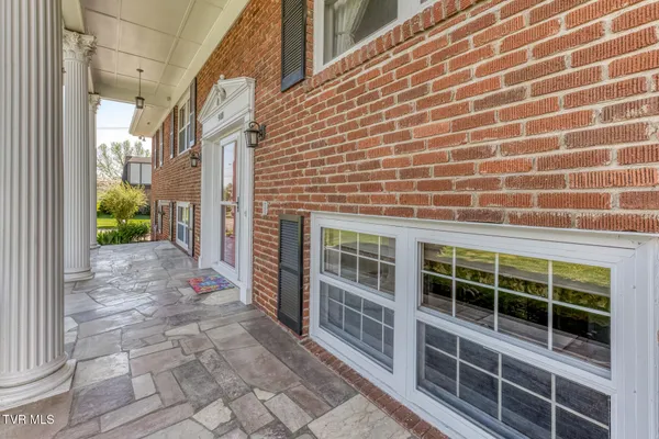 $418,500 | 908 Meadow Lane, Kingsport, TN 37663
