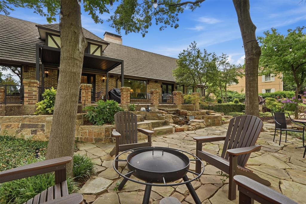 3805 Hollow Creek Road Benbrook, TX 76116 - Photo 31 of 40