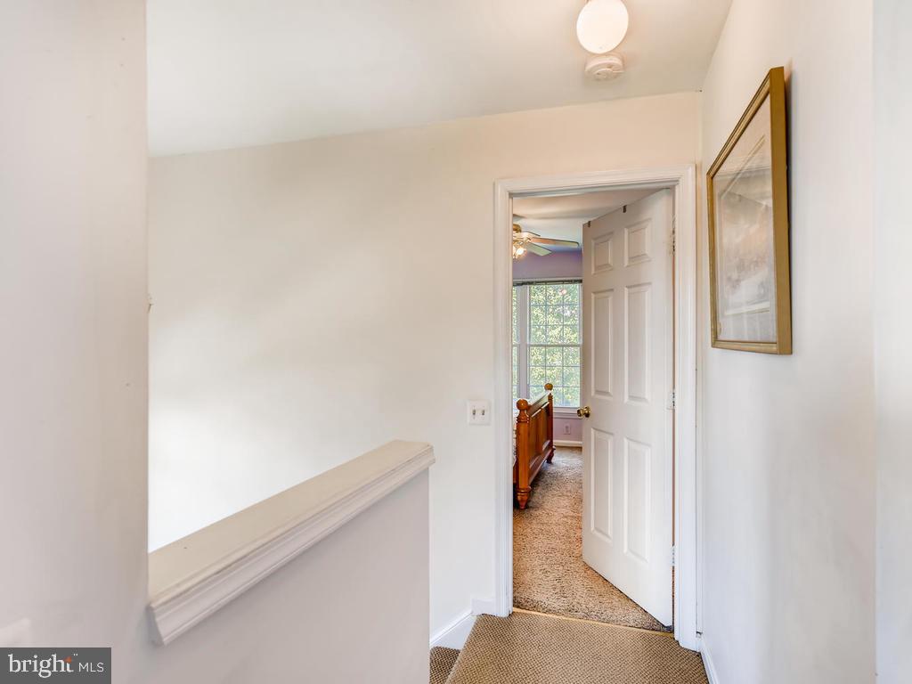 4471 Cole Farm Road Baltimore, MD 21236 - Photo 18 of 28 Upper Level Hallway