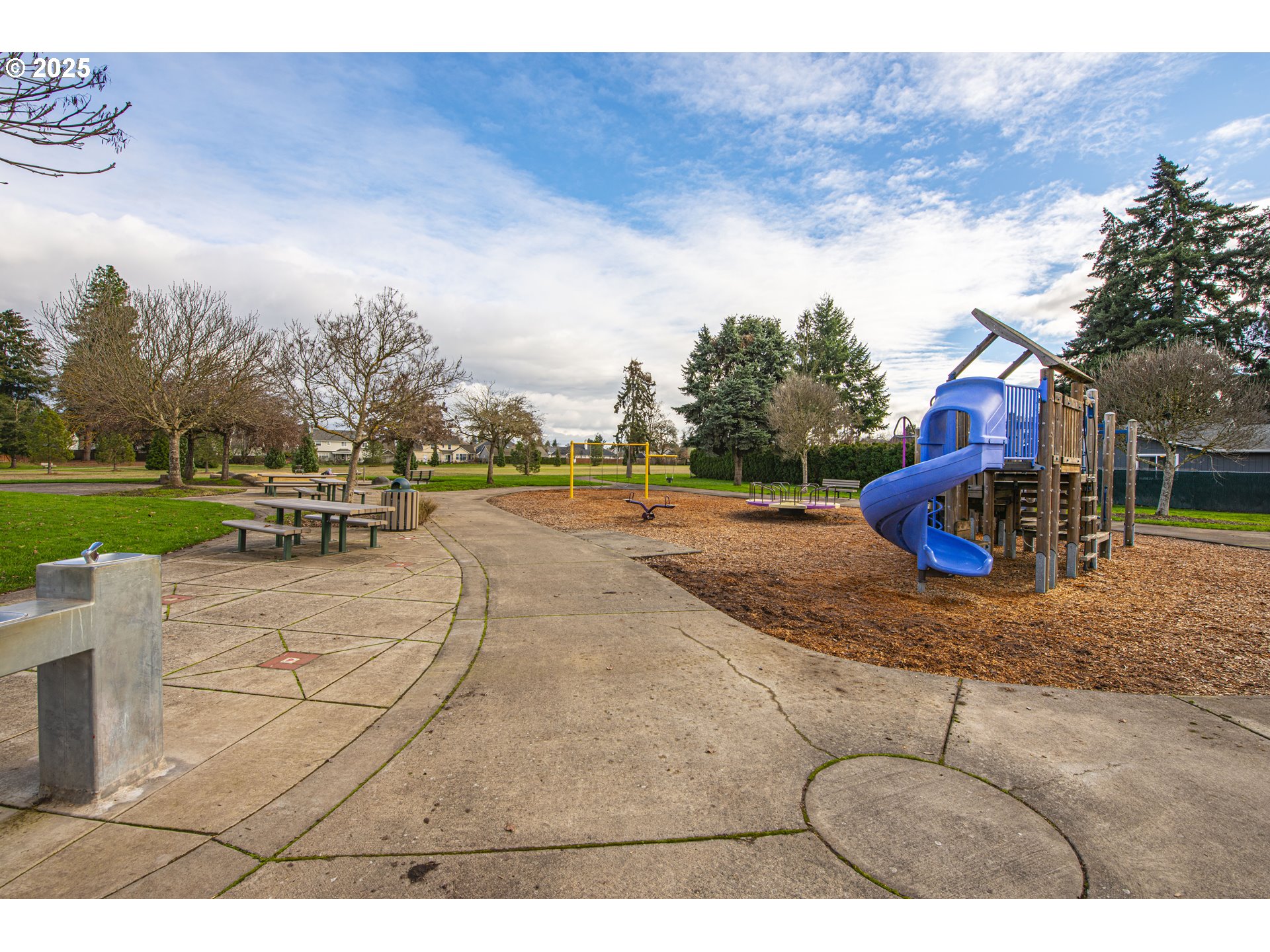3052 Kentwood Drive Eugene, OR 97401 - Photo 43 of 43 a view of outdoor space with garden
