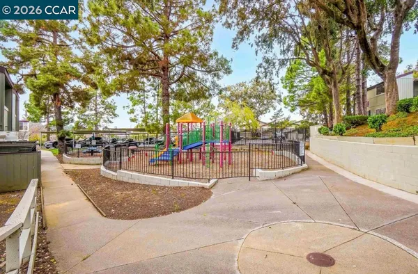 $2,800 | 1333 North Camino Alto, Unit 248, Vallejo, CA 94589