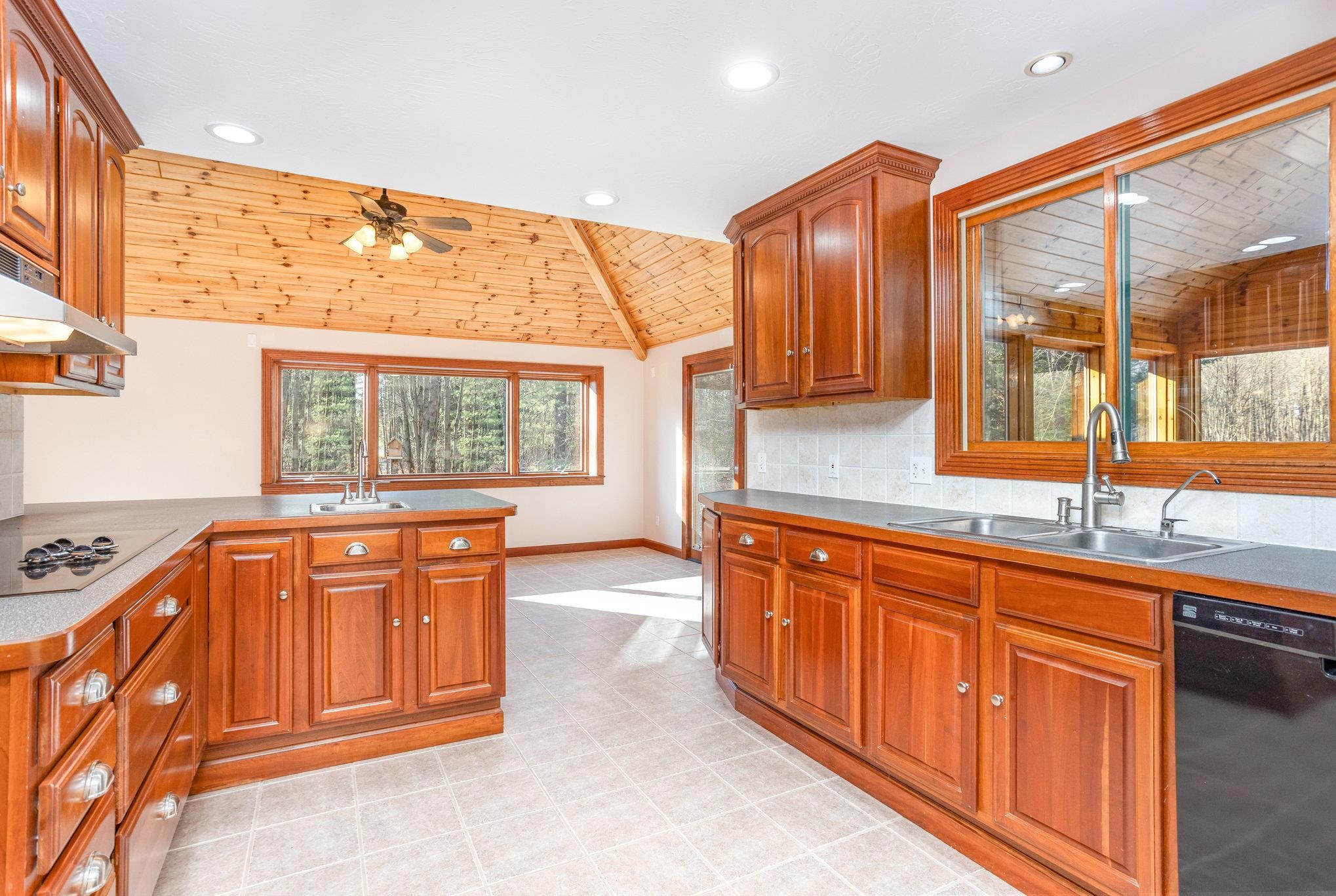 2074 West Olson Road Sanford, MI 48657 - Photo 8 of 48