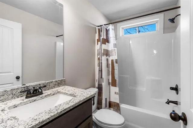 $725,000 | 191 Crystal Lake Boulevard, Hampton, GA 30228