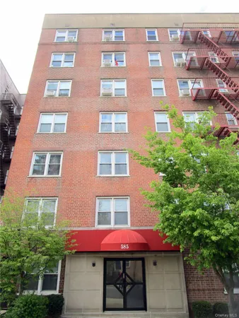$159,000 | 585 McLean Avenue, Unit 6D, Yonkers, NY 10705