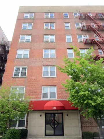 $165,000 | 585 McLean Avenue, Unit 6D, Yonkers, NY 10705
