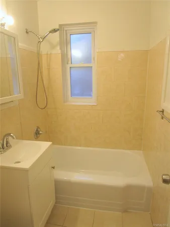 $159,000 | 585 McLean Avenue, Unit 6D, Yonkers, NY 10705