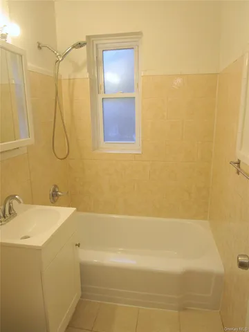 $165,000 | 585 McLean Avenue, Unit 6D, Yonkers, NY 10705