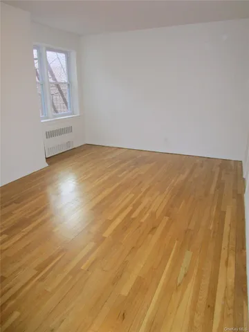 $165,000 | 585 McLean Avenue, Unit 6D, Yonkers, NY 10705