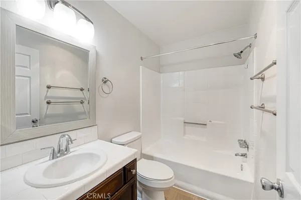 $2,250 | 262 West Valencia Avenue, Unit A, Burbank, CA 91502