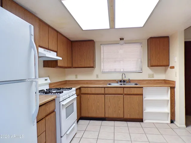 $1,095 | 4411 Buena Loma Way, Unit C, Sierra Vista, AZ 85635