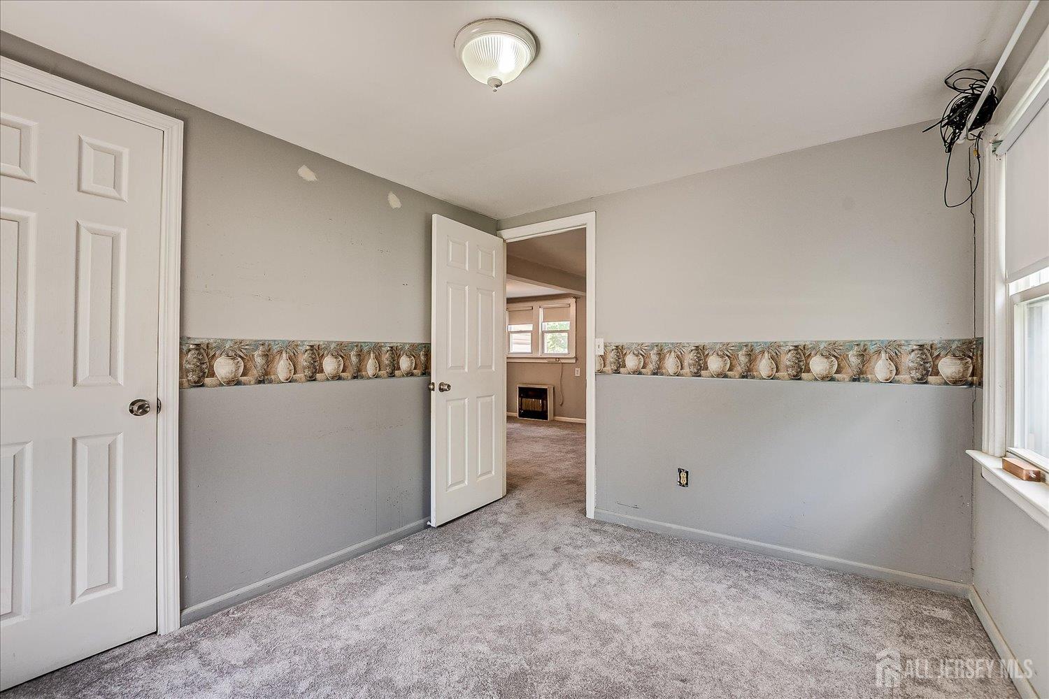 1827 Oak Road North Brunswick, NJ 08902 - Photo 18 of 43