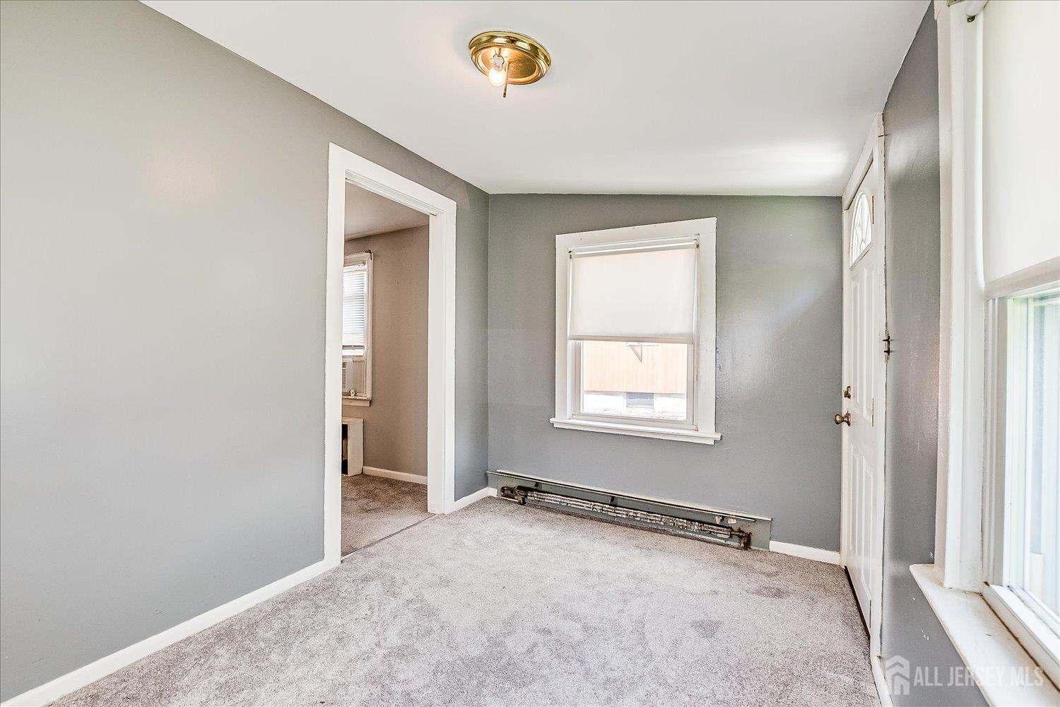 1827 Oak Road North Brunswick, NJ 08902 - Photo 7 of 43