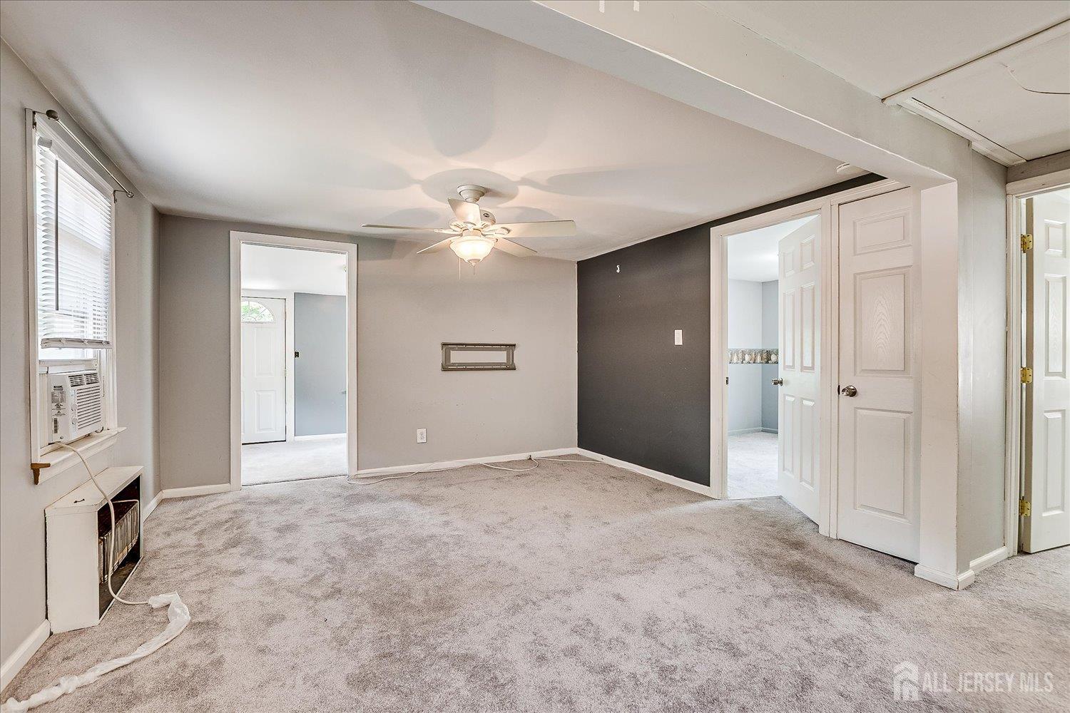 1827 Oak Road North Brunswick, NJ 08902 - Photo 10 of 43