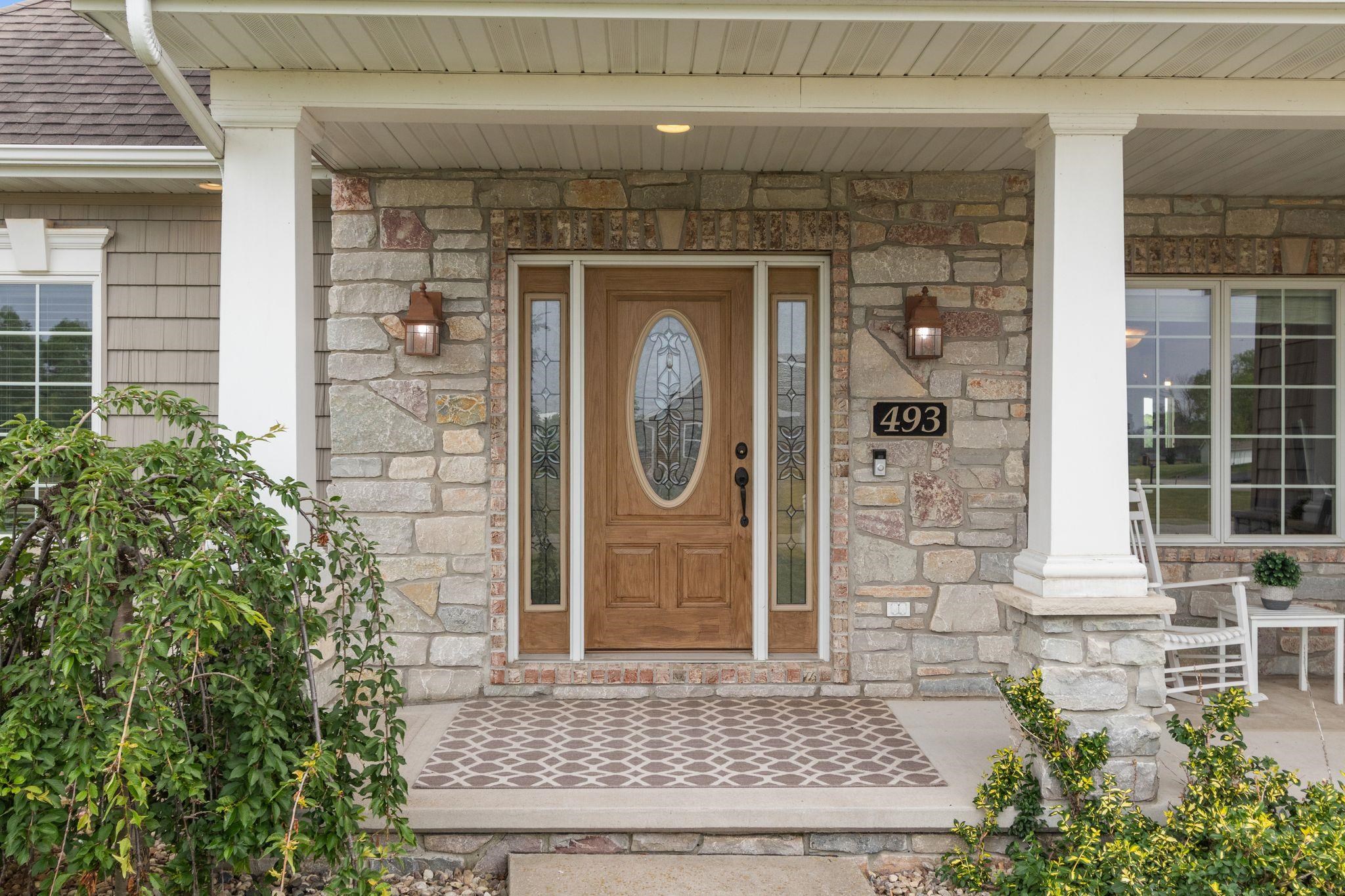 493 Dalton Road Neenah, WI 54956 - Photo 5 of 65
