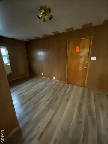 $1,250 | 4493 Bessie Avenue, St. Louis, MO 63115