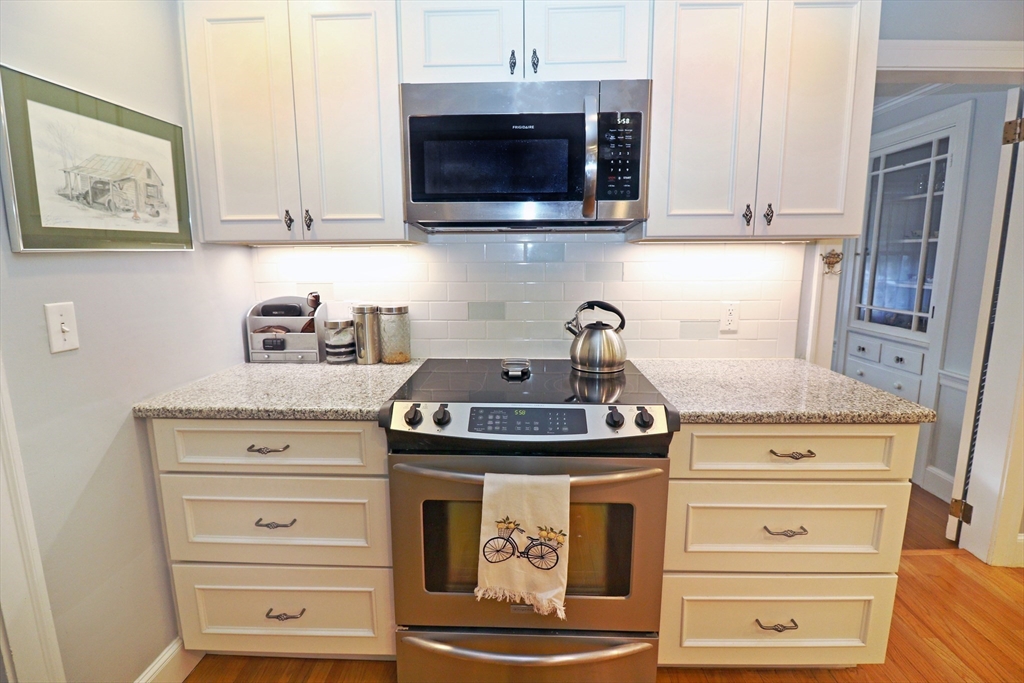 74 Page Road Needham, MA 02492 - Photo 5 of 30