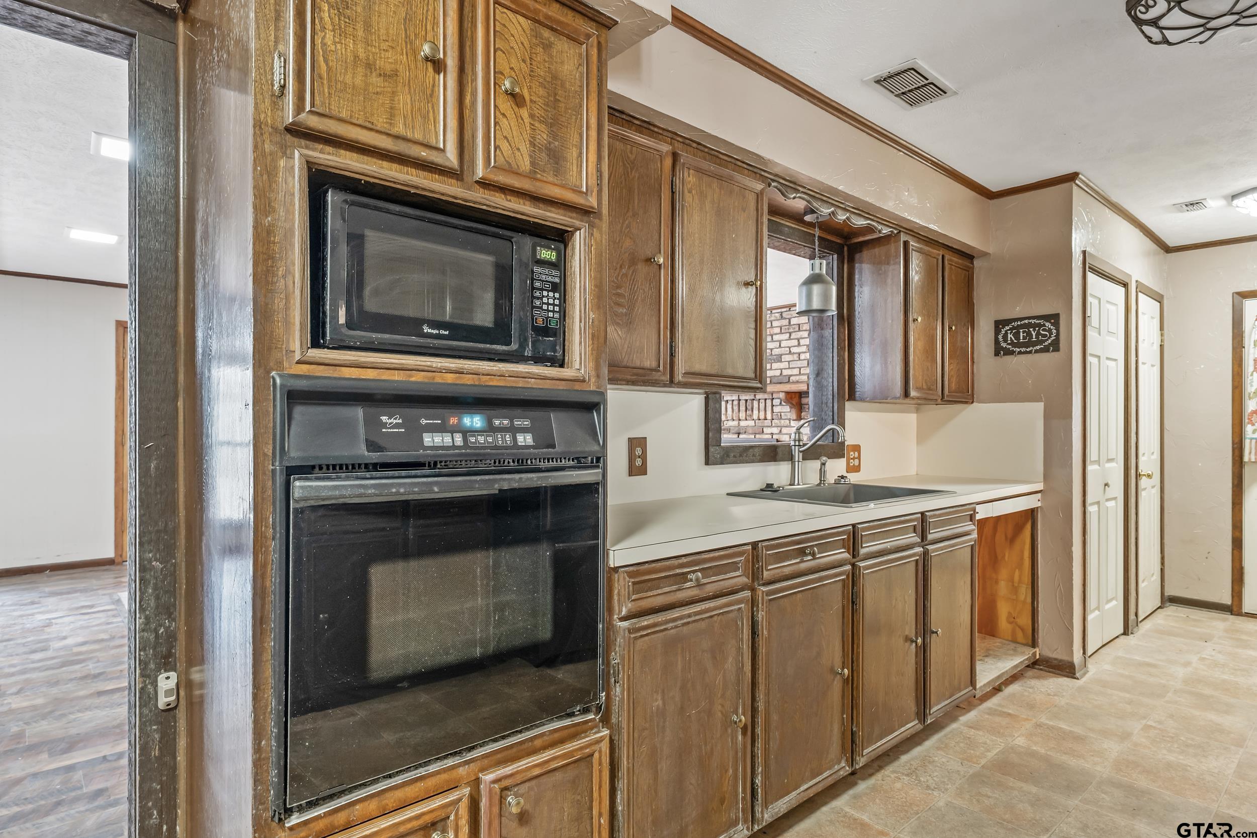 130 Golfcrest Drive Rusk, TX 75785 - Photo 13 of 27