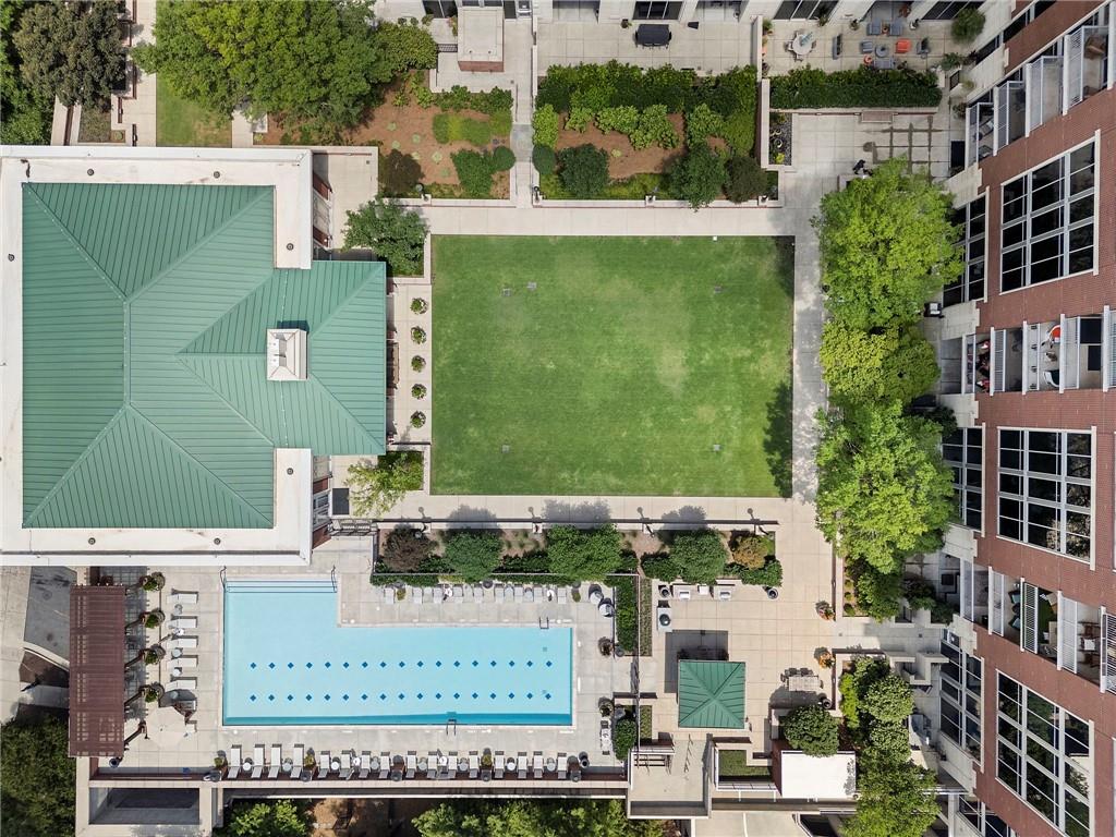 1820 Peachtree Road Northwest, Unit 1510 Atlanta, GA 30309 - Photo 49 of 75 a view of a back yard