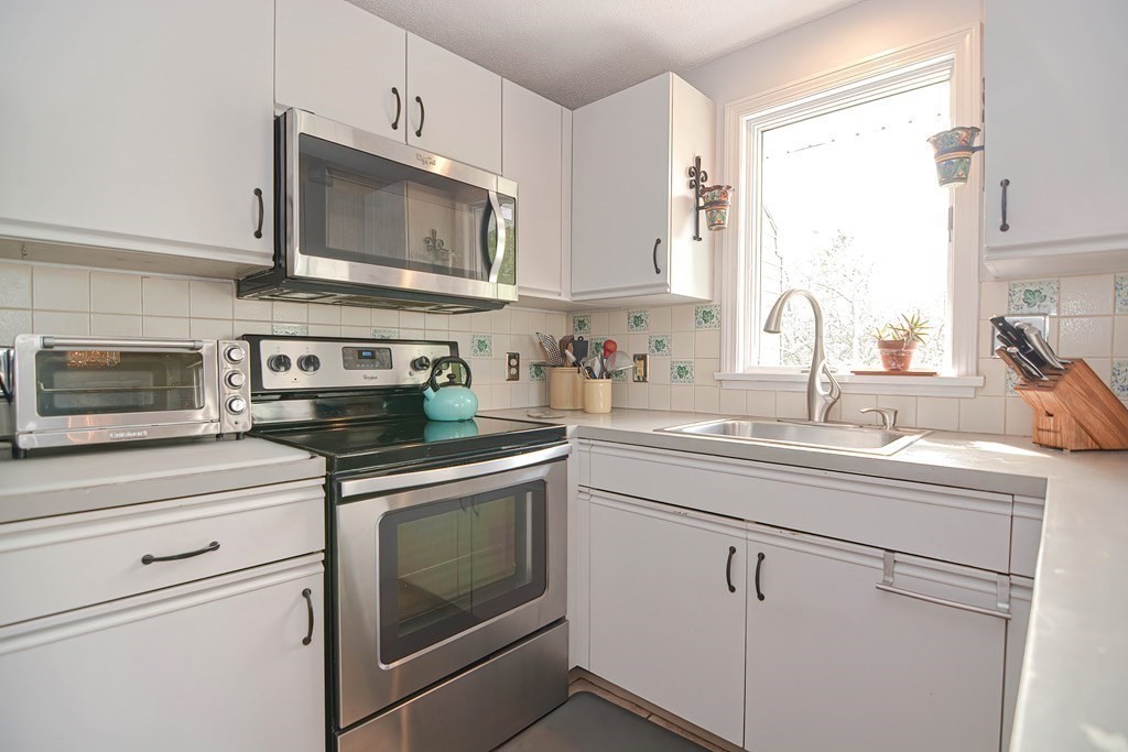 67 Victoria Heights Road, Unit 67 Boston, MA 02136 - Photo 23 of 41 Gallery Image 23