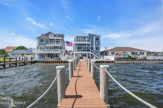 $2,499,999 | 107 Bay Shore Drive, Toms River, NJ 08753