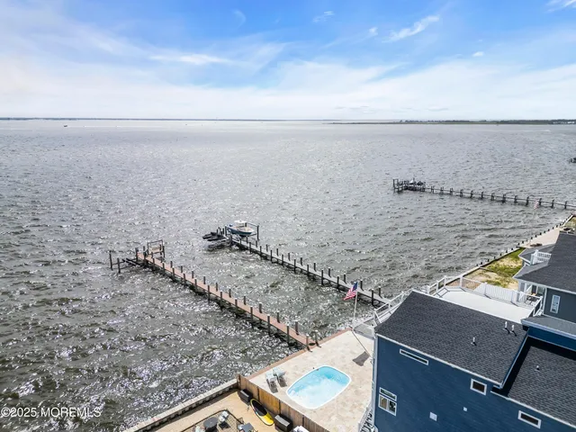 $2,499,999 | 107 Bay Shore Drive, Toms River, NJ 08753