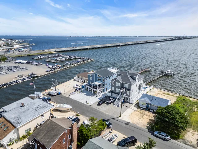 $2,499,999 | 107 Bay Shore Drive, Toms River, NJ 08753