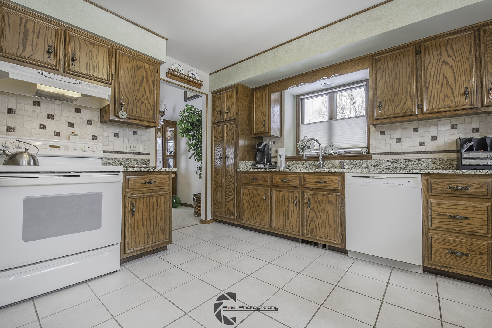 421 San Carlos Road Minooka, IL 60447 - Photo 7 of 33