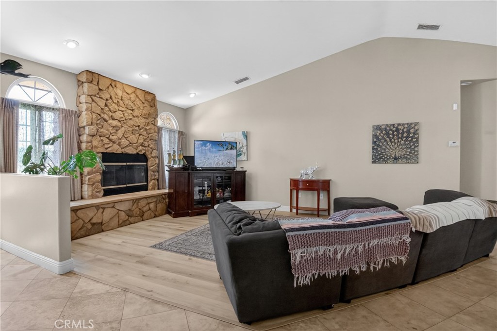 11380 Rochester Road Phelan, CA 92371 - Photo 10 of 55
