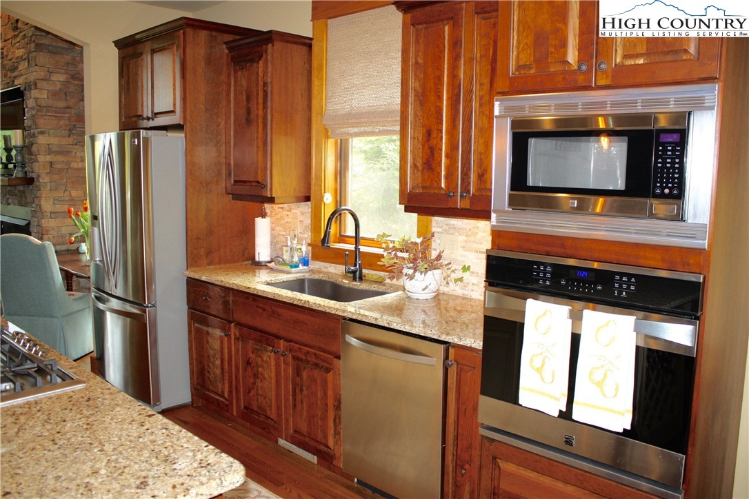 138 South Camp Road, Unit 104 Boone, NC 28607 - Photo 12 of 33