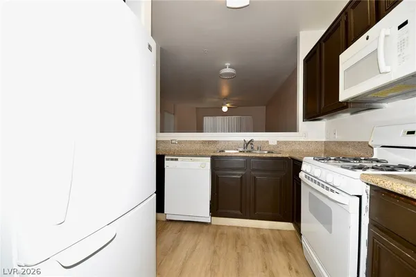$1,295 | 7189 South Durango Drive, Unit 202, Las Vegas, NV 89113