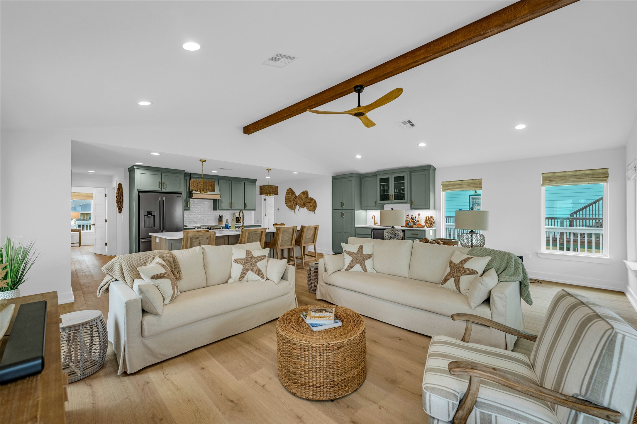 2477 Gilmore Crystal Beach, TX 77650 - Photo 9 of 40 a living room with furniture and a wooden floor