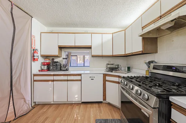 $260,000 | 42 Mohave Drive, Unit 1222, Galloway Township, NJ 08205