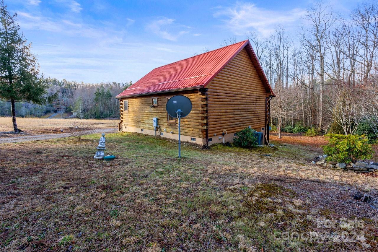 5150 Edgemont Road Collettsville, NC 28611 - Photo 10 of 48 Gallery Image 10