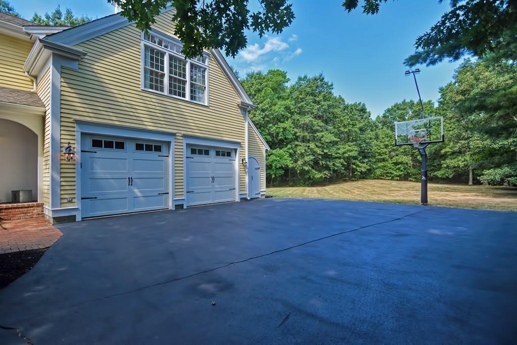 4 Franklin Rodgers Road Hingham, MA 02043 - Photo 10 of 42