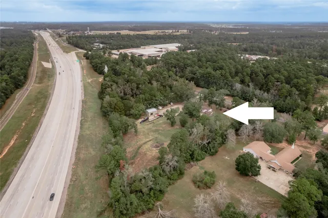 $415,000 | 7640 Highway 75, Huntsville, TX 77340