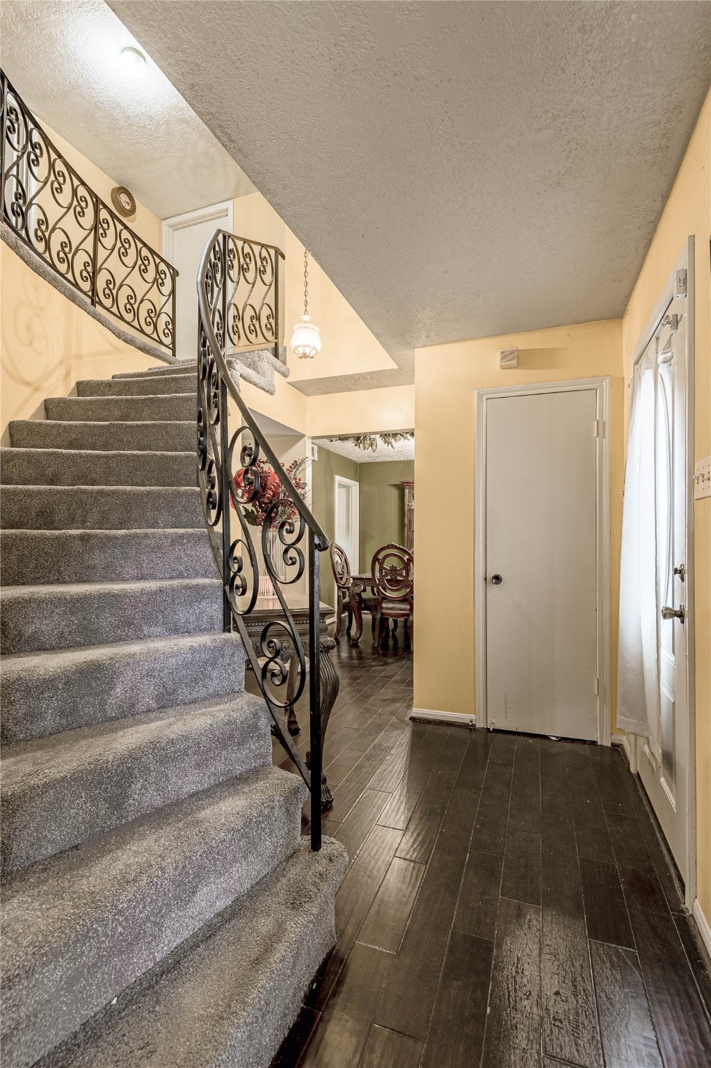 7640 Highway 75 Huntsville, TX 77340 - Photo 30 of 49 a view of entryway