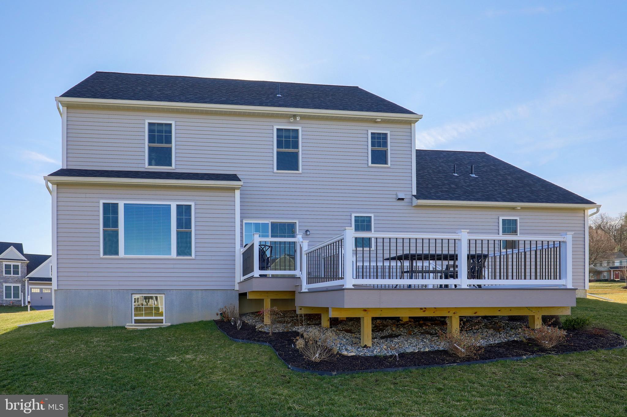 1425 Limestone Ridge Landisville, PA 17538 - Photo 45 of 50 Expansive 2-level composite deck